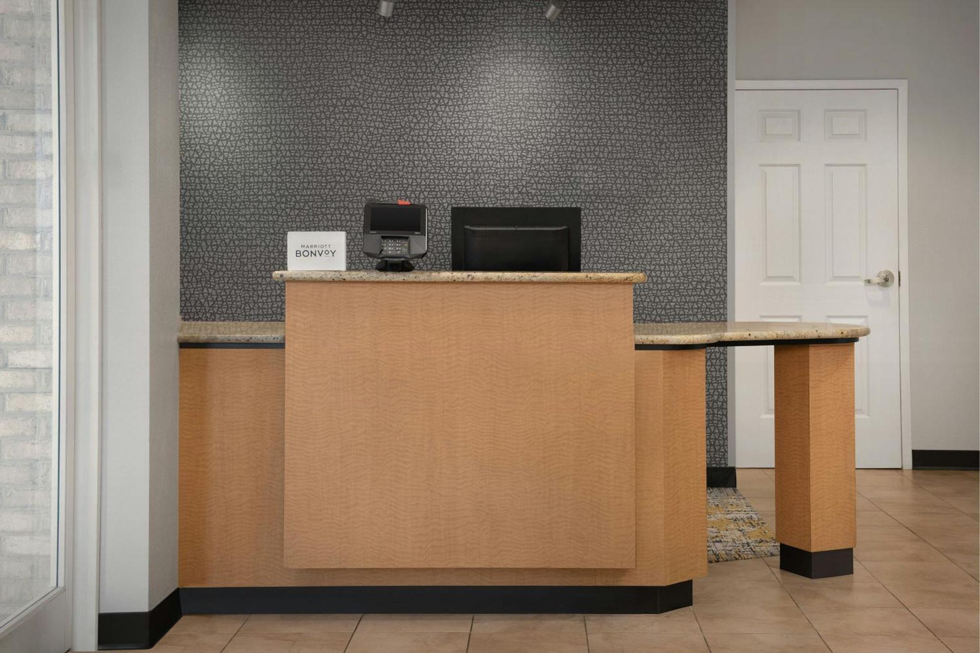 Towneplace Suites Suffolk Chesapeake Exterior photo